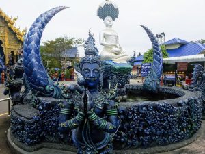 Blue Temple Chiang Rai - Fountain