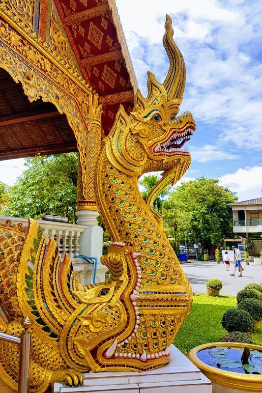Wat Phra Singh - Naga