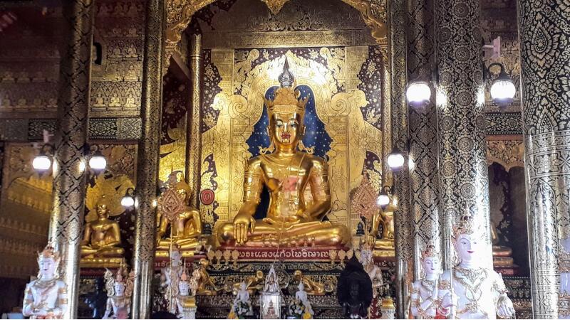 Wat Saeng Kaew Phothiyan Buddha