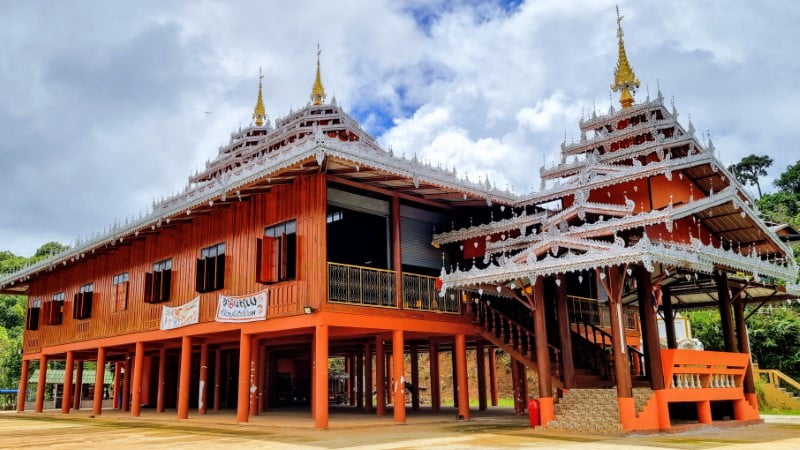 Temple at Tomato Village (Wat Ban Huai Makhuea Som)